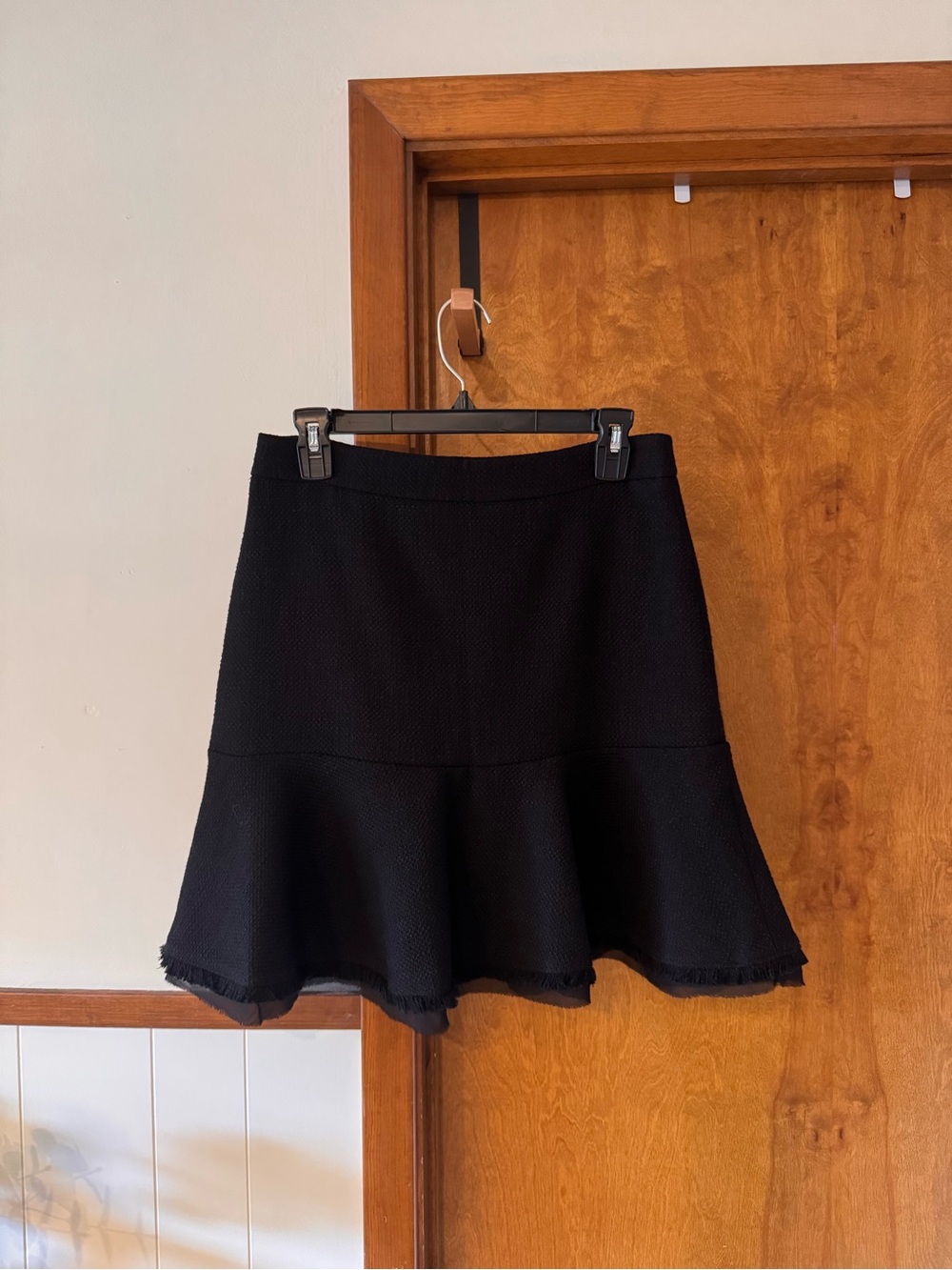 NWT Ann Taylor Black Flared Frayed Hem Skirt Women's Size 4
